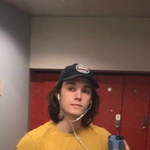 Meet your Posher, Ethan